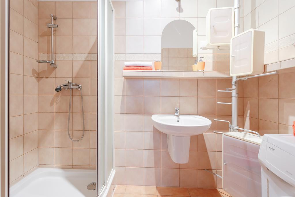 Apartment Slawkowska Краков Экстерьер фото